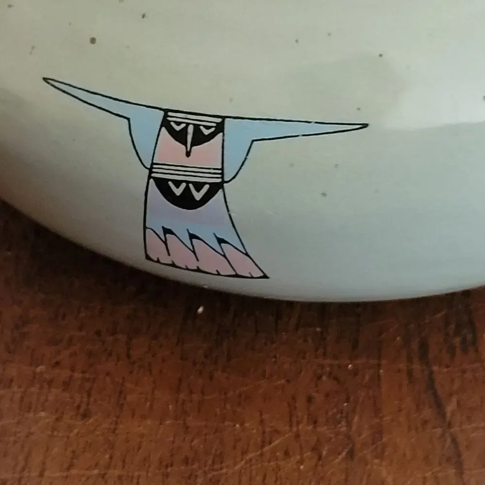 Vintage Native American stoneware pottery lidded bowl 1989
